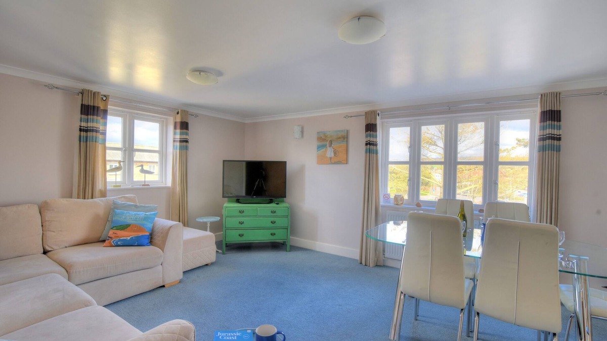 West Bay Cottage | 9 MARITIME HOUSE, family friendly in West Bay