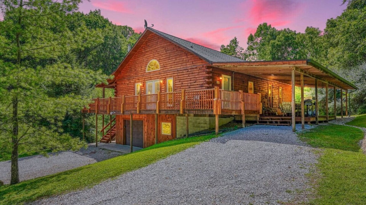 Logan Cabin | 9 Miles Old Mans Cave, Cell WI-FI 267mbps starlink