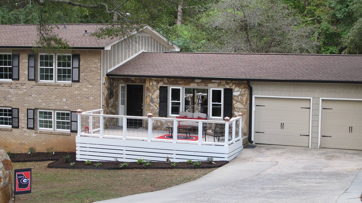 Athens House | ~ 9 Min. Drive to STADIUM ~ UGA Inspired Home + RV Parking-See Description