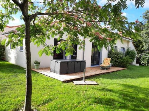 Bouguenais House | 9 pers 160 M² +jardin- 10mn Nantes -30mn mer