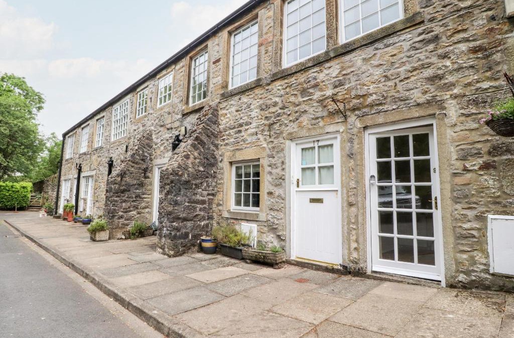 Airton Apartment | 9 Riverside Walk