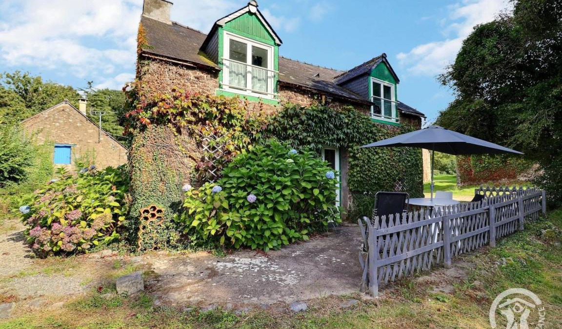 Saint-Pierre-de-Plesguen House | 90 m² Gîte ∙ 3 bedrooms ∙ 6 guests