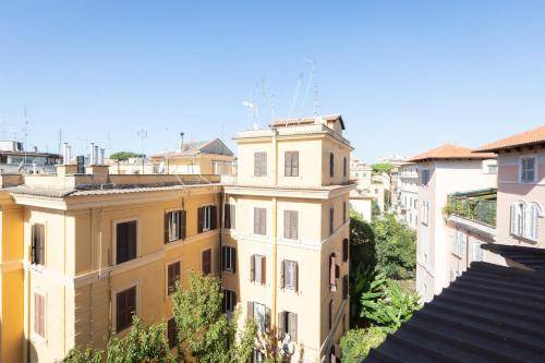 Quartiere Coppede Apartment | 90 m² Apartment ∙ 2 bedrooms ∙ 5 guests