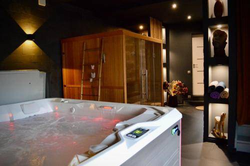 Lacroix-Saint-Ouen Apartment | 90 m² Apartment ∙ 1 bedroom ∙ 4 guests