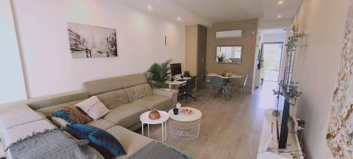 Agios Athanasios Apartment | 90 m² Apartment ∙ 2 bedrooms ∙ 4 guests