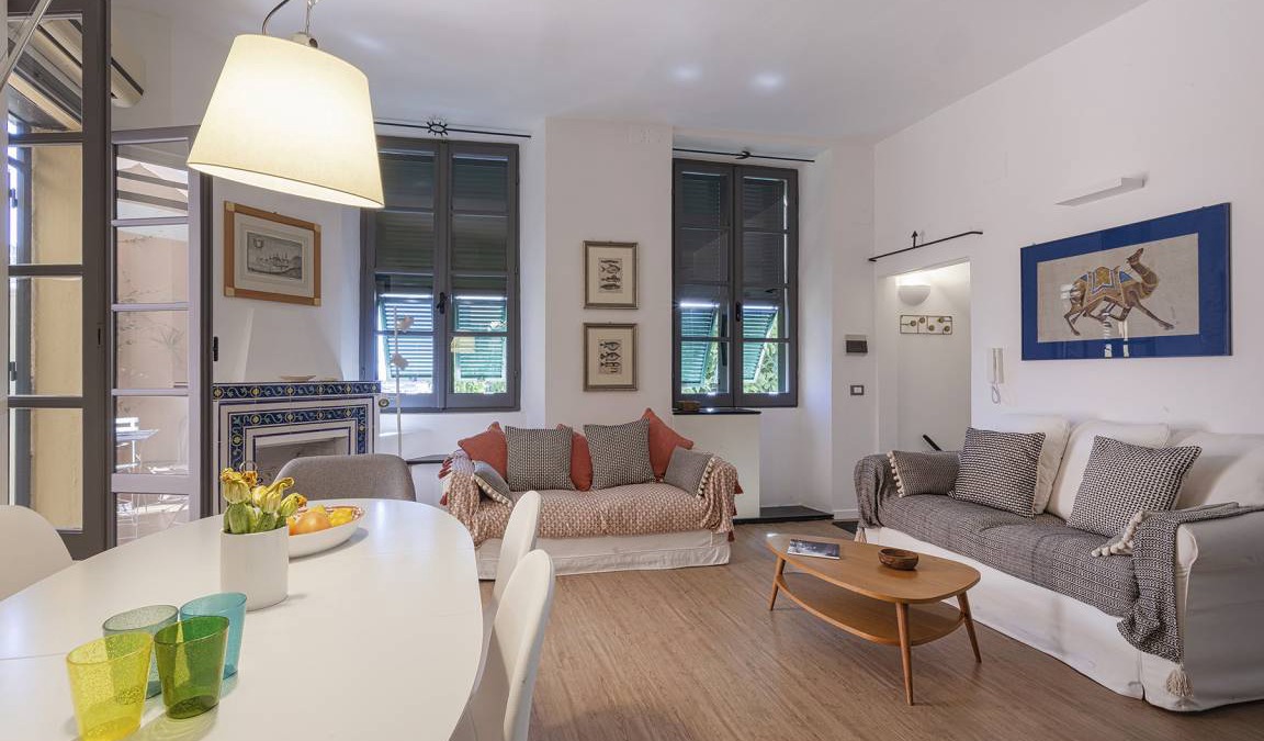 Genoa Historical Centre Apartment | 90 m² Apartment ∙ 2 bedrooms ∙ 4 guests