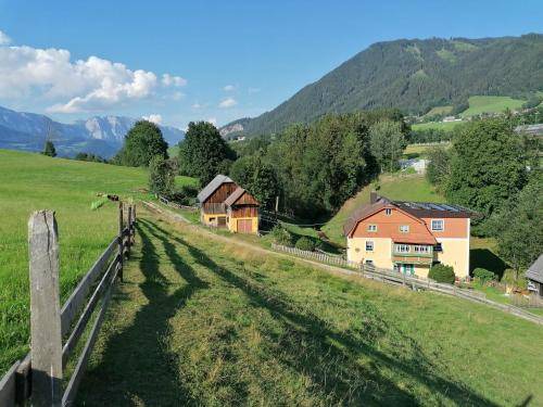 Aigen im Ennstal Apartment | 90 m² Apartment ∙ 3 bedrooms ∙ 6 guests
