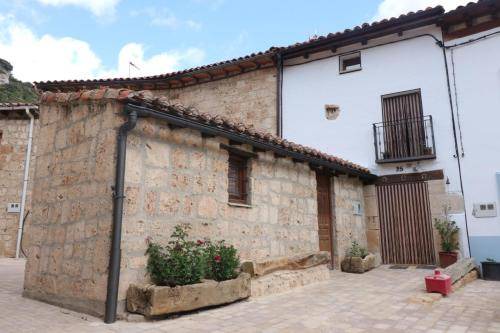 Orbaneja del Castillo House | 90 m² House ∙ 3 bedrooms ∙ 6 guests