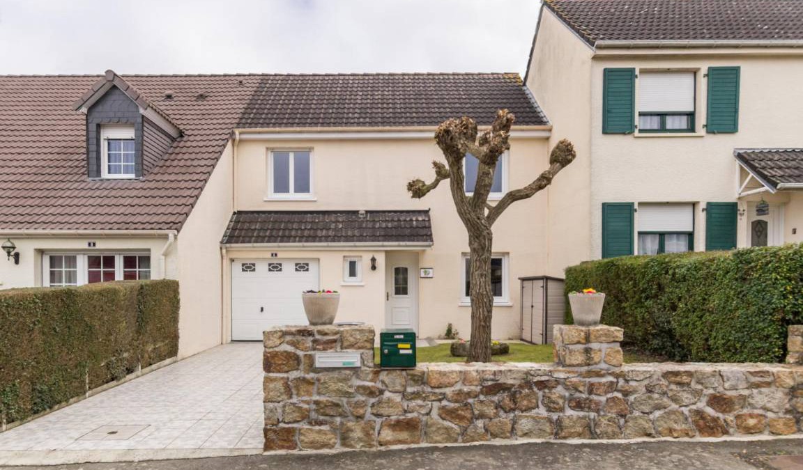 Pontorson House | 90 m² Gîte ∙ 3 bedrooms ∙ 6 guests