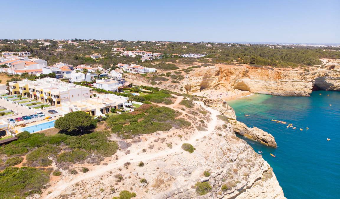 Benagil House | 90 m² House ∙ 2 bedrooms ∙ 4 guests