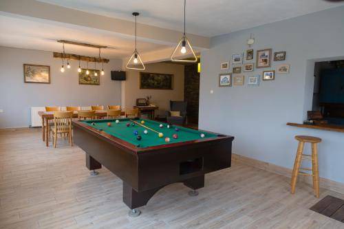 Oreshak House | 90 m² House ∙ 4 bedrooms ∙ 8 guests