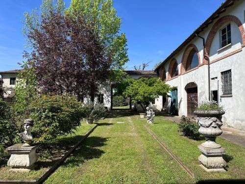San Zenone Al Po Villa | 900 m² Villa ∙ 4 bedrooms ∙ 9 guests