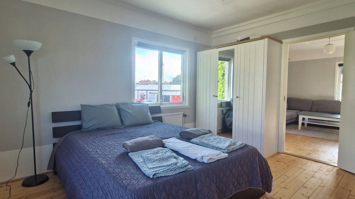 Lindesberg Apartment | 90kvm Lägenhet med fantastiskt läge nära allt