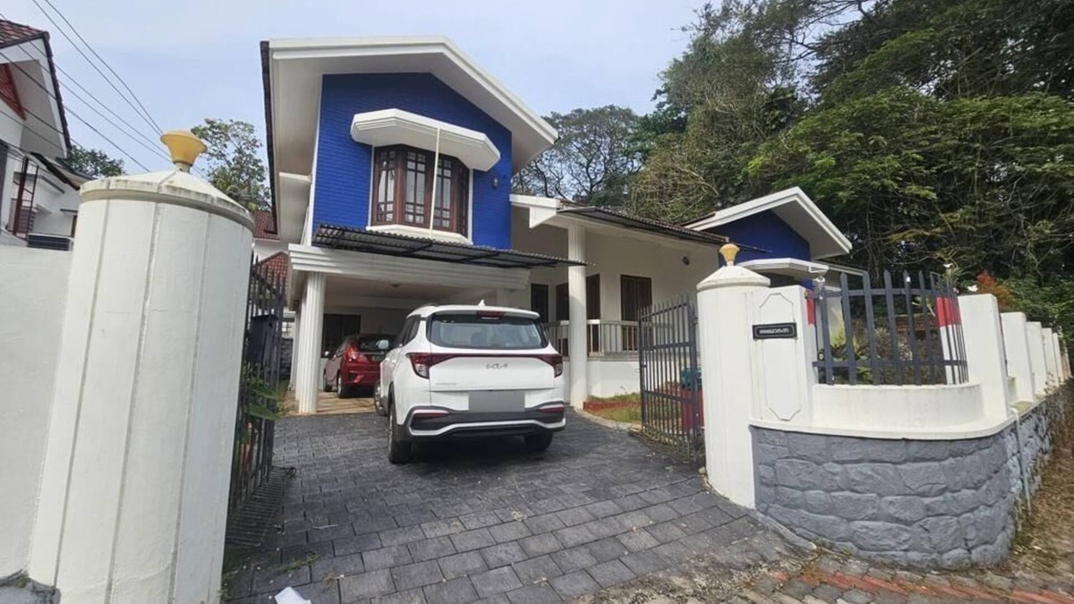 Kottayam Villa | 90s villa in Kanjikuzhy. Family-friendly, food nearby. Attractions close