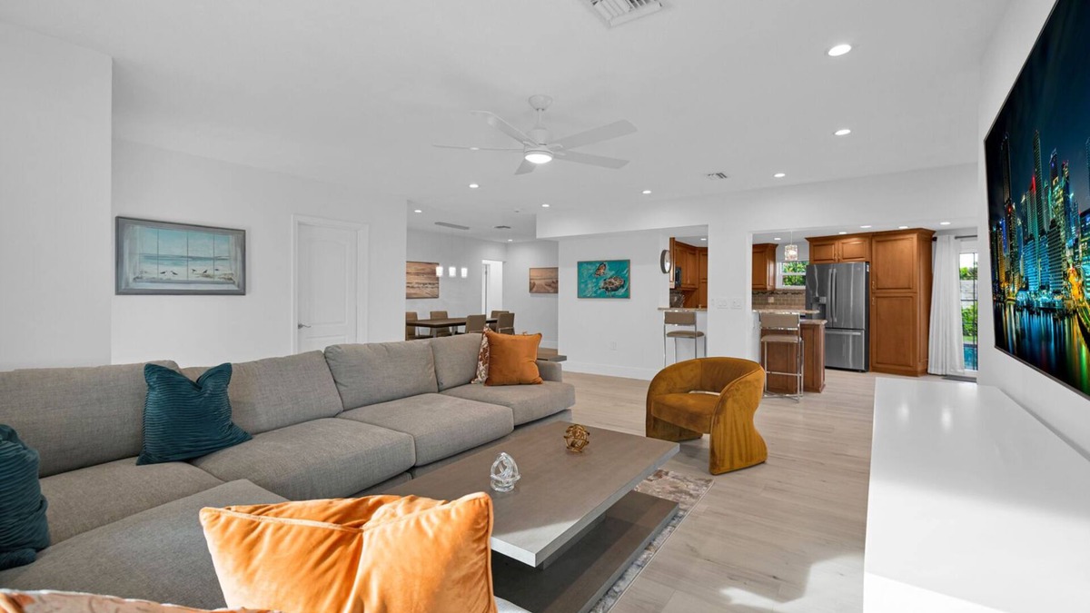 Lake Ida Shores House | 9172 Managed By Brampton Park