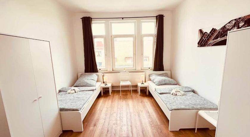 Goethestraße Apartment | 92 m² Apartment ∙ 3 bedrooms ∙ 6 guests