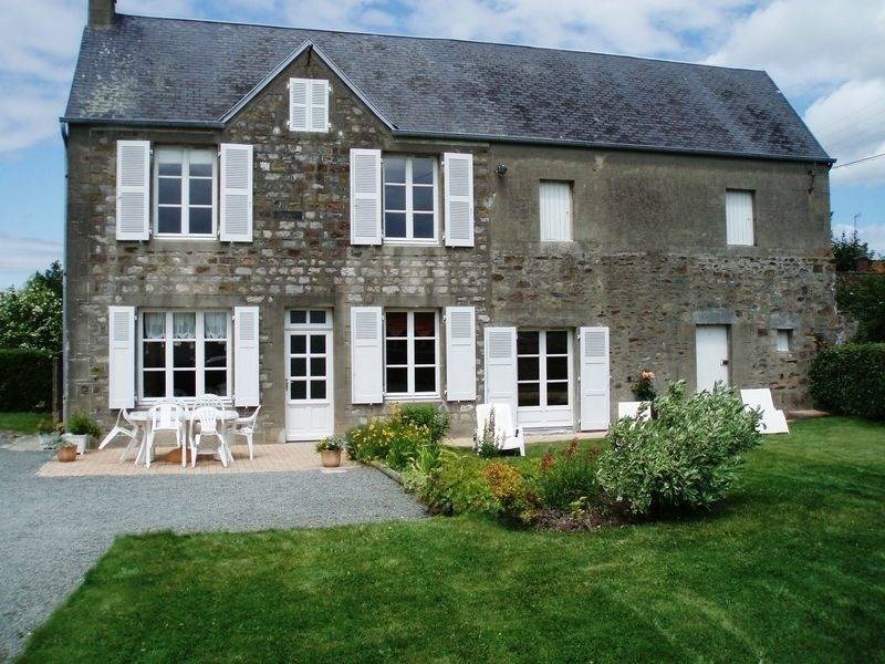 Annoville House | 92 m² Gîte ∙ 3 bedrooms ∙ 6 guests