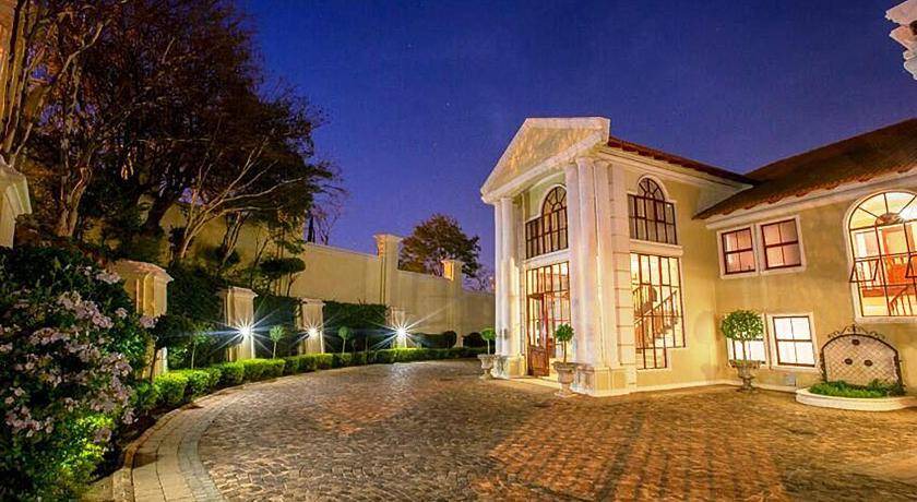Waterkloof Hotel | 93 m² Hotel ∙ 2 bedrooms ∙ 4 guests