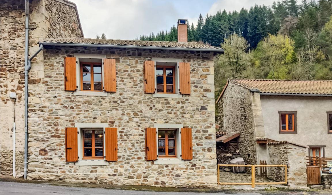Saint-Vert House | 93 m² House ∙ 3 bedrooms ∙ 7 guests
