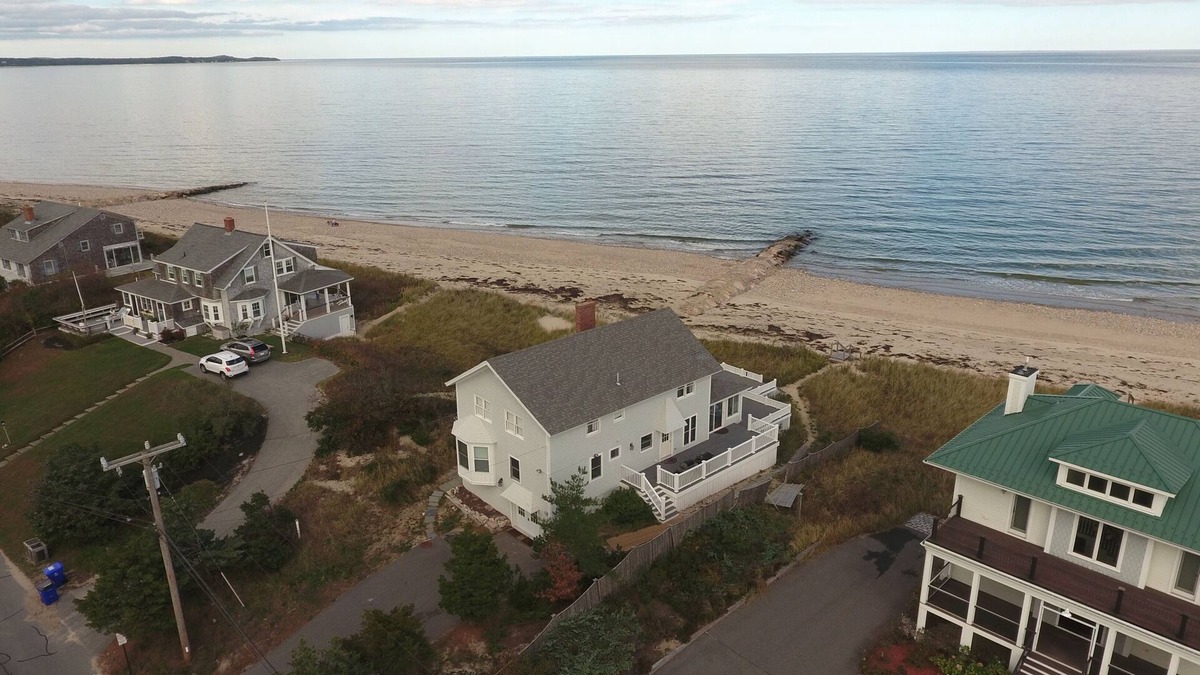 Sagamore Beach House | 93 Phillips Rd SD246