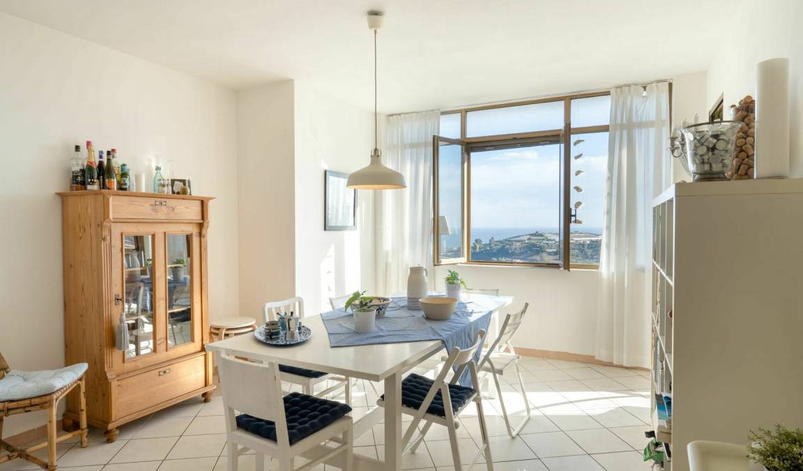 Pompeiana Apartment | 95 m² Apartment ∙ 2 bedrooms ∙ 5 guests