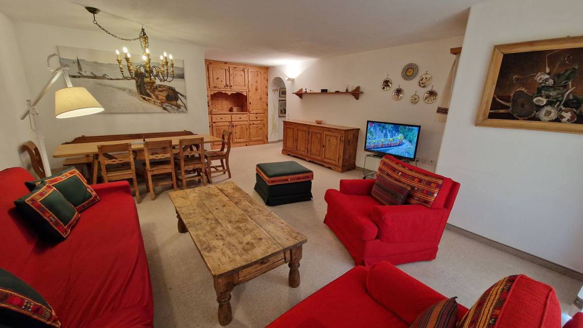 Silvaplana Apartment | 95 m² Apartment ∙ 2 bedrooms ∙ 6 guests