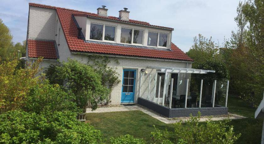 De Cocksdorp House | 95 m² House ∙ 3 bedrooms ∙ 6 guests