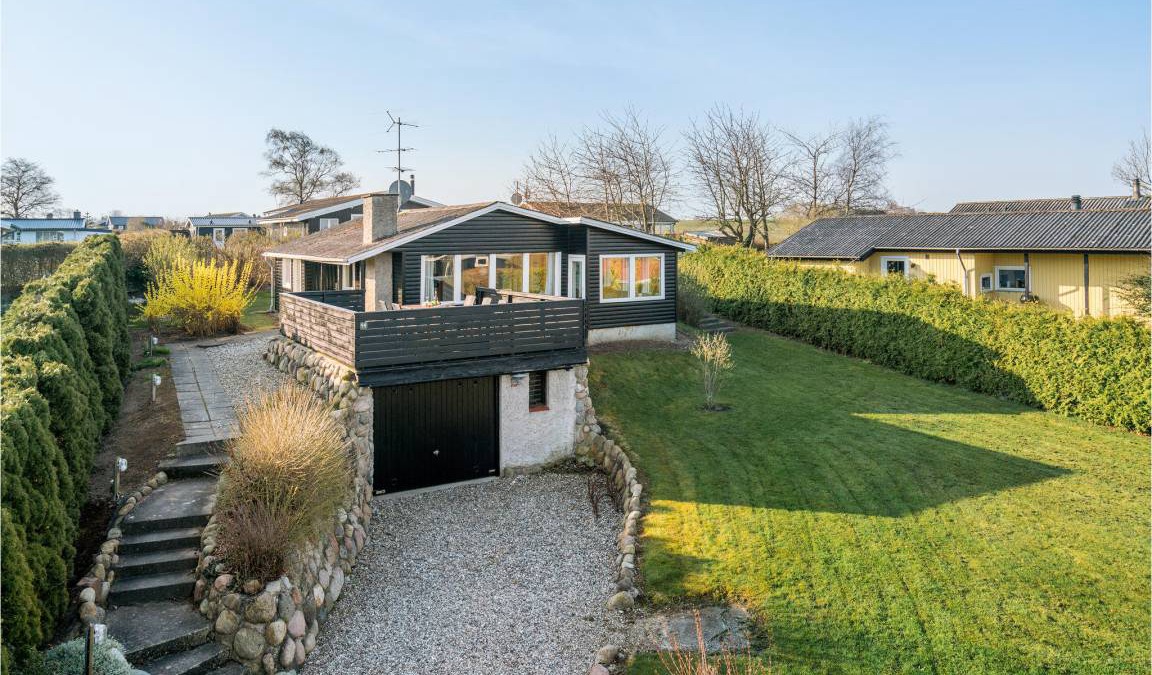 Skastrup Strand House | 95 m² House ∙ 3 bedrooms ∙ 8 guests
