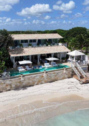 Puerto Juarez Villa | 950 m² Villa ∙ 6 bedrooms ∙ 16 guests