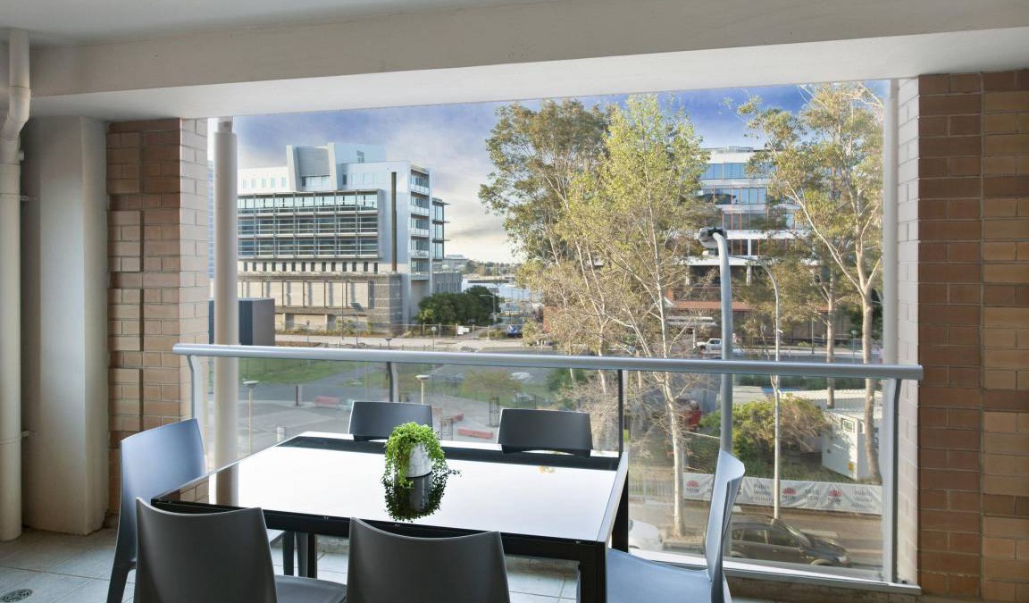Newcastle West Apartment | 96 m² Serviced apartment ∙ 2 bedrooms ∙ 6 guests