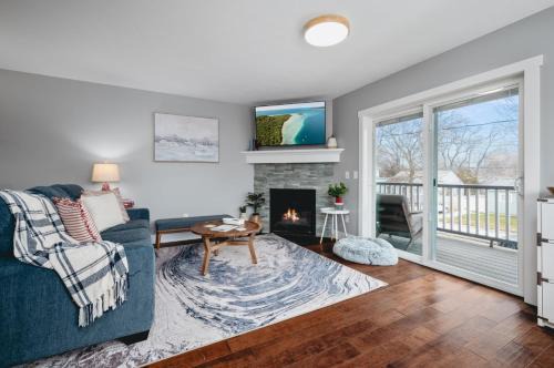 Traverse City House | 962 Townhouse 3BR Near Downtown Beaches and Wineries