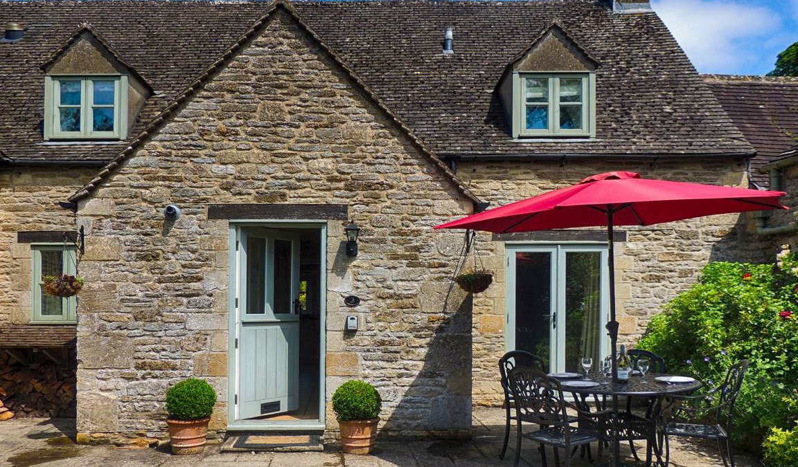 Cold Aston House | 97 m² House ∙ 3 bedrooms ∙ 6 guests