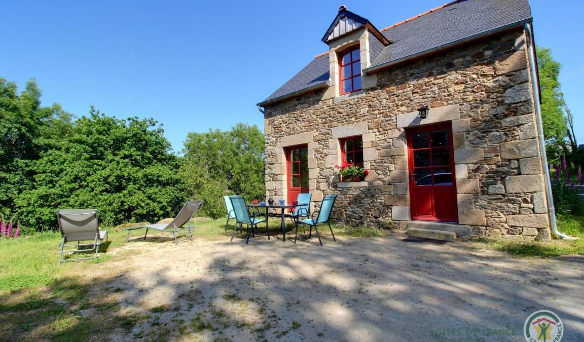 Corseul House | 98 m² Gîte ∙ 2 bedrooms ∙ 4 guests