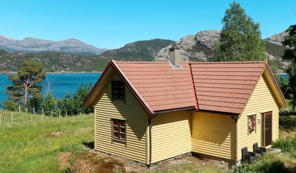 Flora House | 98 m² House ∙ 2 bedrooms ∙ 4 guests