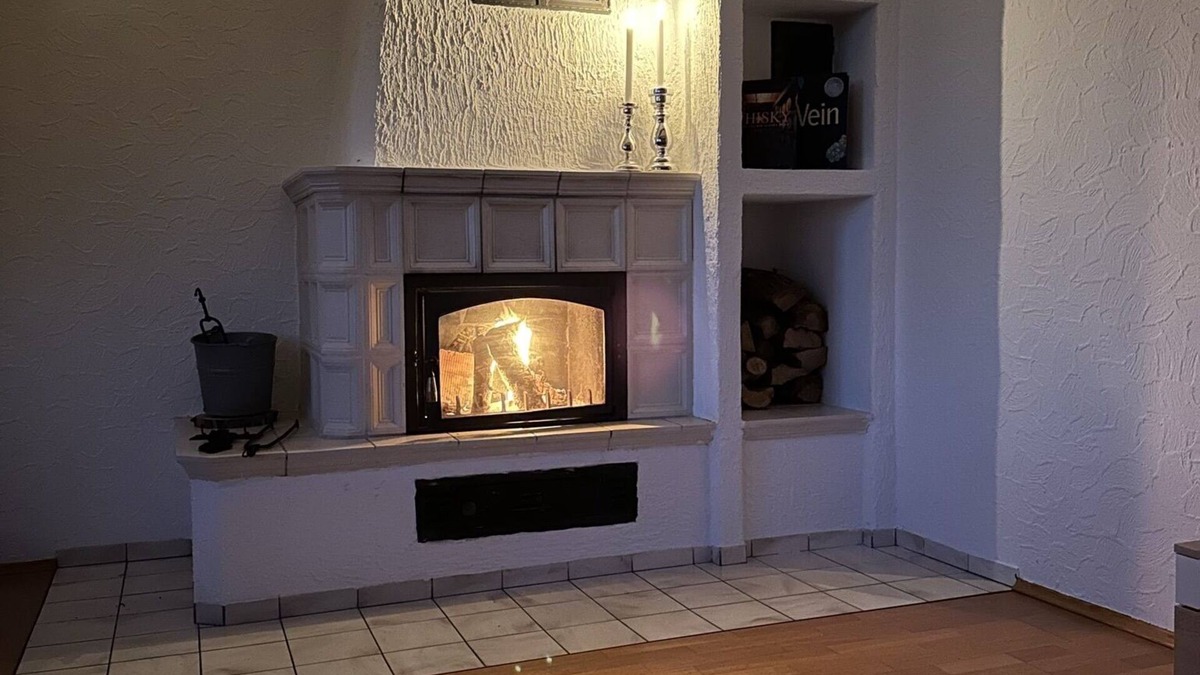 Heppens Apartment | 98qm Wohnung im Villenviertel - Voll Ausgestattet mit Balkon und Kamin + Wlan
