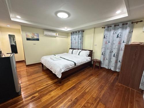 Nong Chaeng Bed & Breakfast | 99 Beachfront Resort