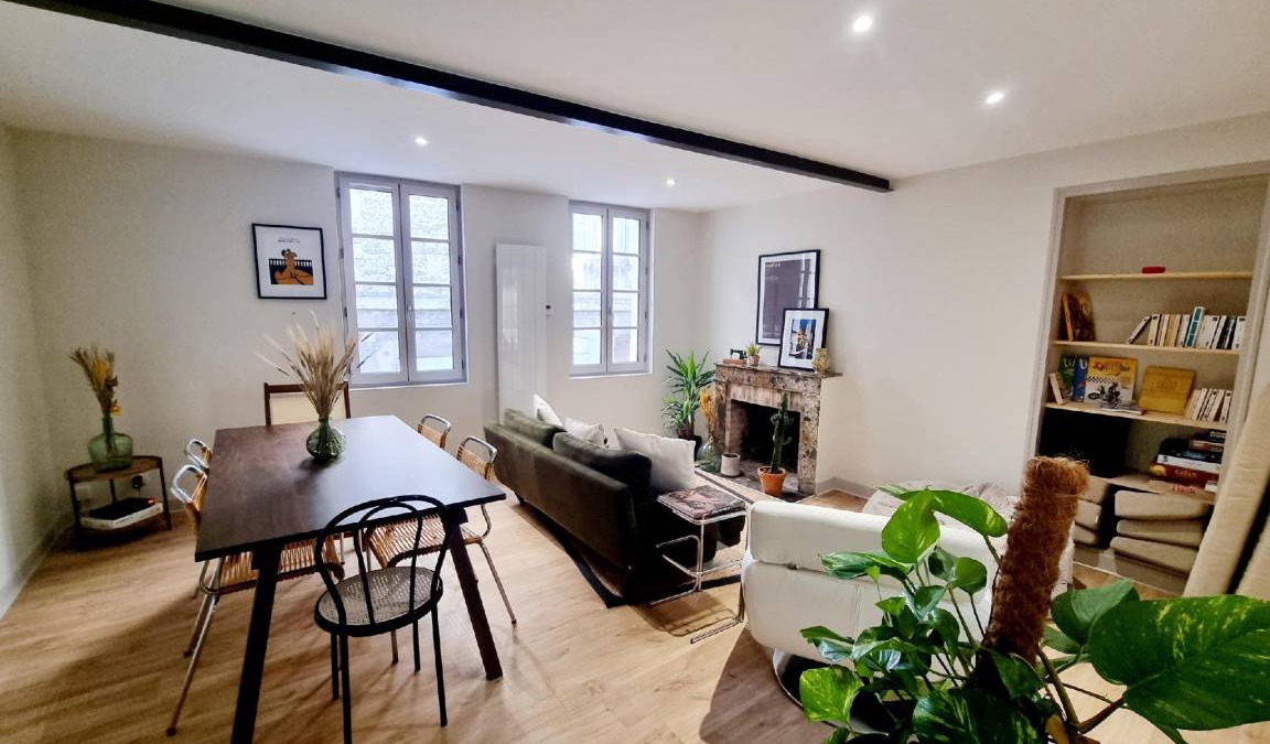 Angouleme Apartment | 99 m² Apartment ∙ 3 bedrooms ∙ 6 guests