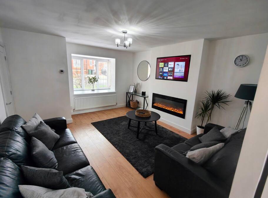 Kiveton Park House | 99 Stoney Bank Drive