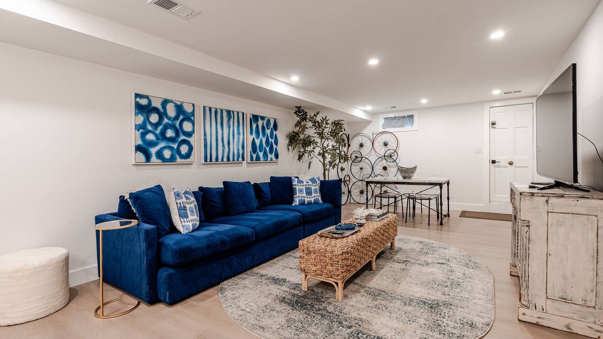 Georgetown House | ☆990ft² ☆Heart of Georgetown☆99 Walk Score☆<1 min→Shops☆Smart TV☆
