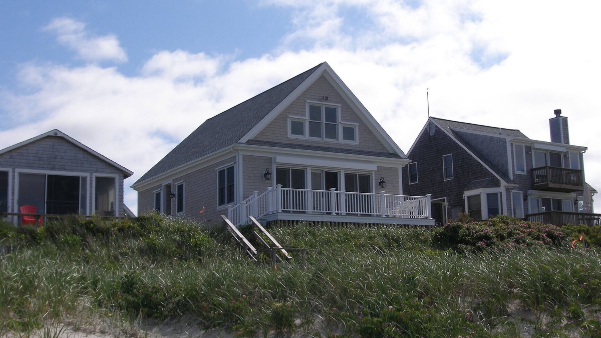 East Sandwich Cottage | 99B North Shore Blvd - Waterfront cottage w. panoramic views from deck