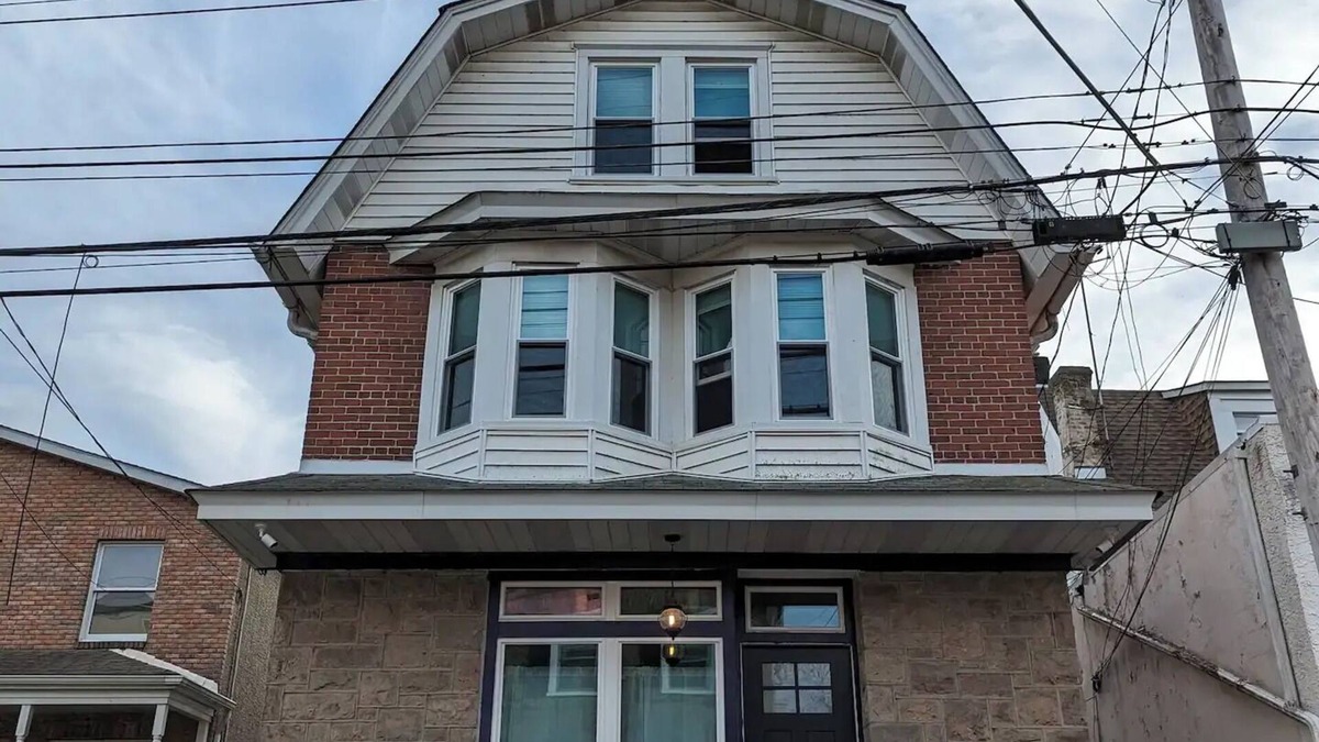 Ambler House | Açaí: Ambler 3 Bed, 3 Bath, & 3 Floor Home
