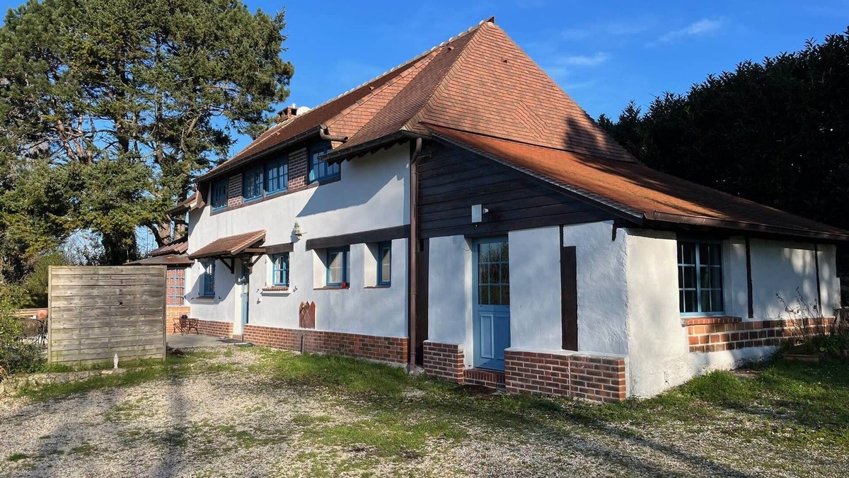 Villerville House | A 130m² haven of peace close to the sea.