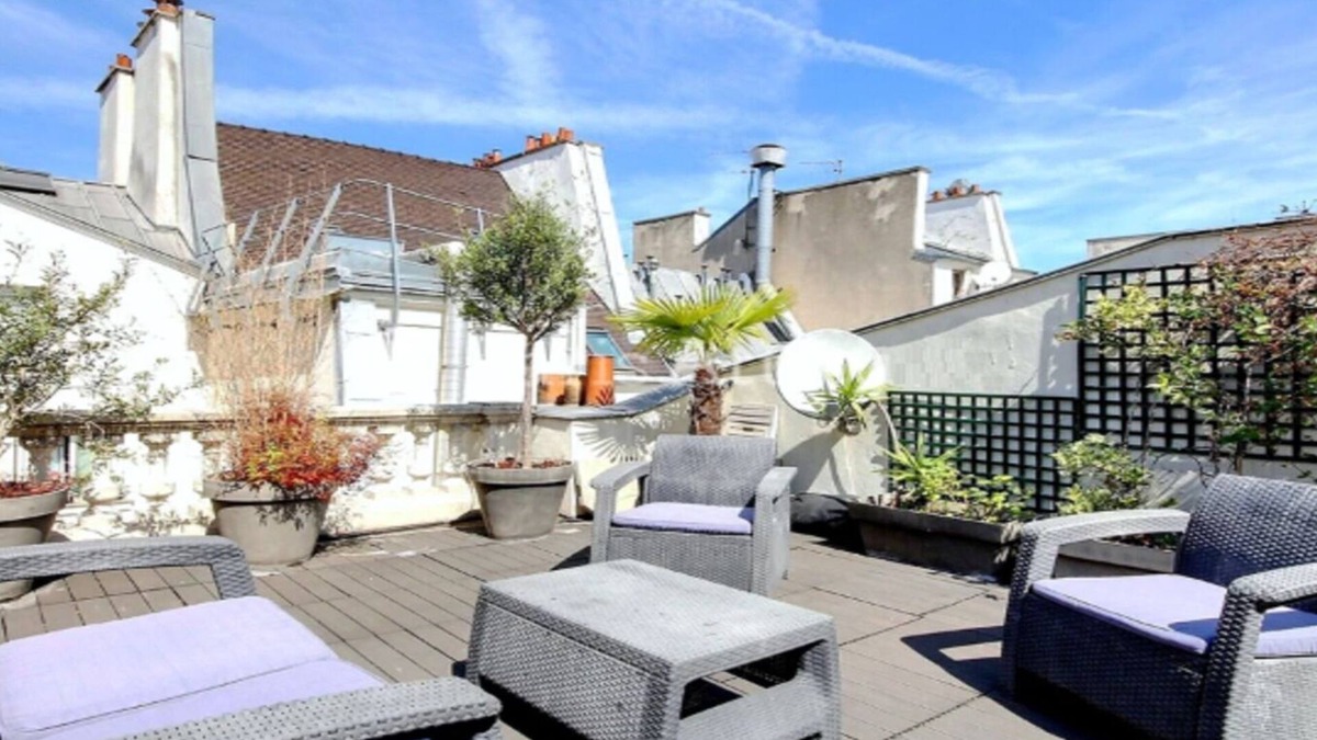 Les Halles Apartment | A 135m2 RARE SUPER LUXURY GEM NEAR LOUVRE - PRIVATE TERRACE 35m2