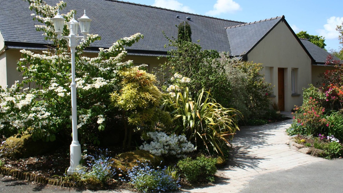 Ploudaniel House | A 15mn des Plages, Relaxation Assurée, Paradis Pour les Enfants et Parents
