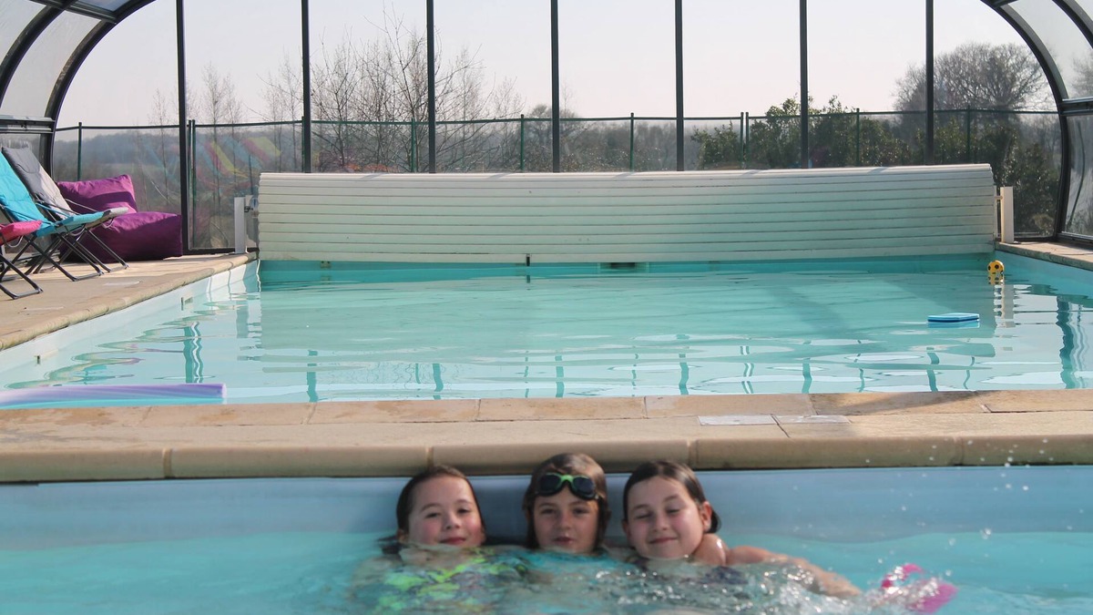 Henansal Cabin | A 2 bedroom luxury lodge with heated covered pool