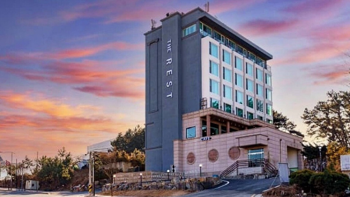Eulwang-ri Hotel | A 3-star hotel close to Incheon Airport with a warm and friendly atmosphere