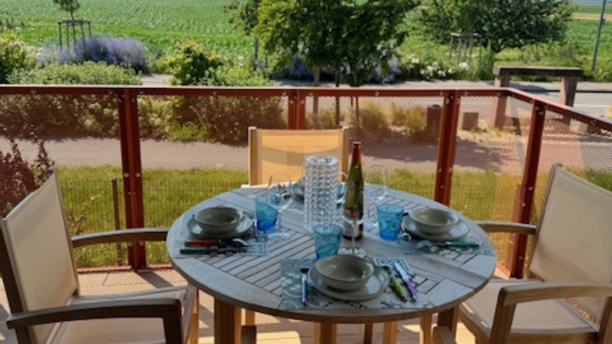 Meistratzheim Apartment | A 8 Minutes D'obernai : Havre de Paix Avec Terrasse et Parking Privatif