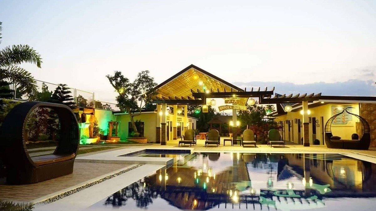 Amadeo Hotel | A&A Garden Suites