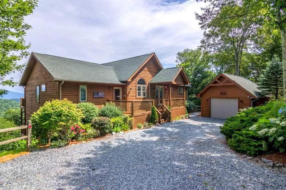 Boone House | A Bears Eye View