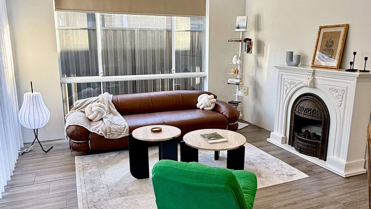 Brabham House | A beautiful 4x2 home on the Swan Valley door stop. Light and airy, 2 living rooms, separate laundry, large fully fenced backyard for the kids run around. Quiet street, walking distance to shops.